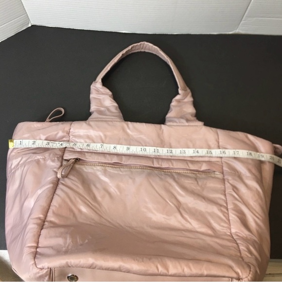 The Caraa Cumulus Cloud Large Tote Bag Light Pink - Picture 8 of 16